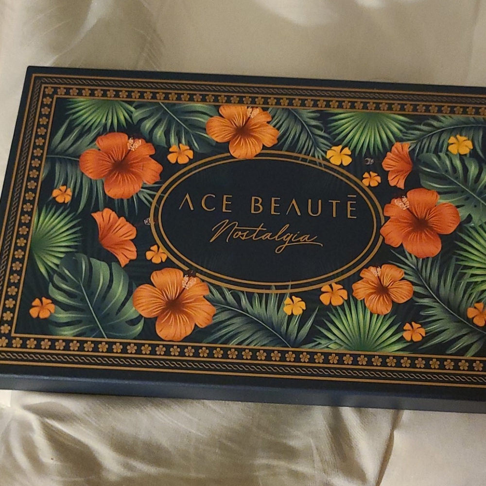 Ace beaute nostalgia palette